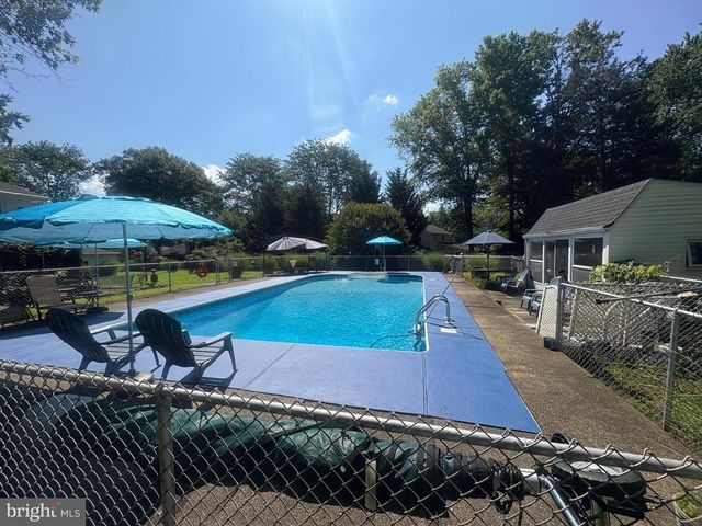 713 ARDSLEY CT, Yardley, PA 19067