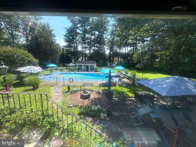 713 ARDSLEY CT, Yardley, PA 19067