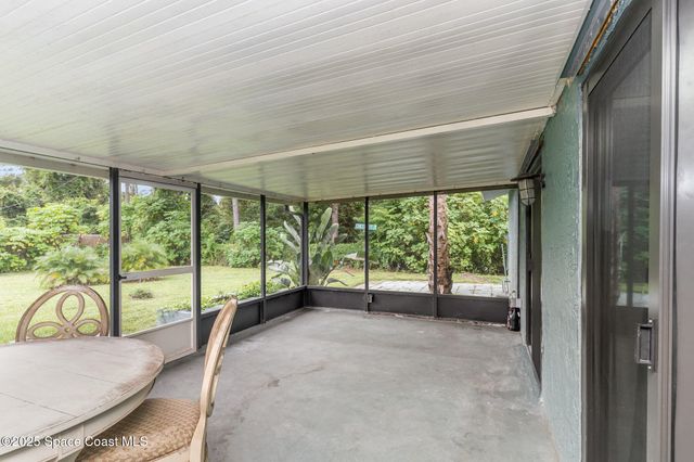 170 Chestnut Avenue NE, Palm Bay, FL 32907