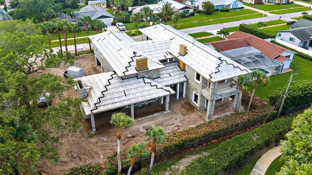 2267 Windsor Road, Palm Beach Gardens, FL 33410
