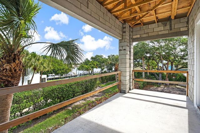 2267 Windsor Road, Palm Beach Gardens, FL 33410