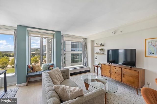 1101 3RD ST SW #705, Washington, DC 20024
