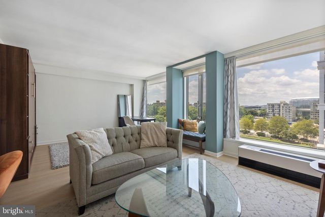 1101 3RD ST SW #705, Washington, DC 20024