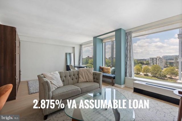1101 3RD ST SW #705, Washington, DC 20024