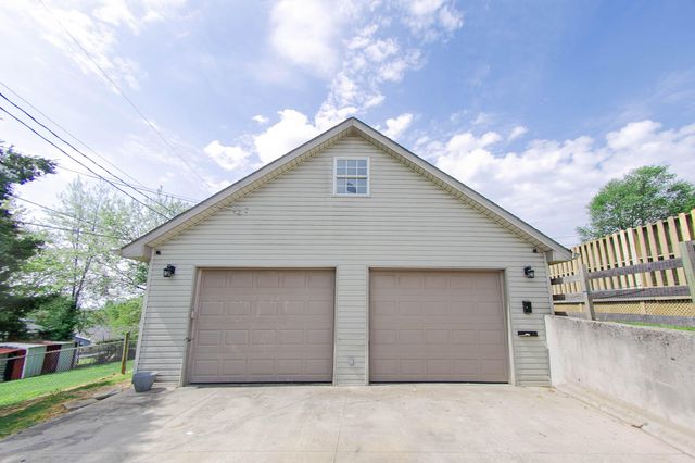 109 Rolling Hills Drive, Somerset, KY 42503