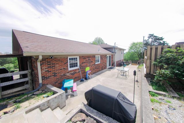 109 Rolling Hills Drive, Somerset, KY 42503