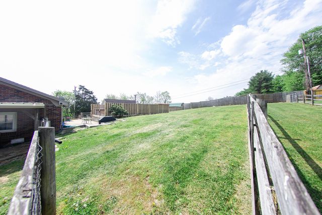 109 Rolling Hills Drive, Somerset, KY 42503