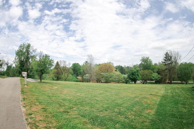 109 Rolling Hills Drive, Somerset, KY 42503