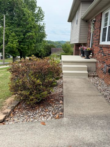 109 Rolling Hills Drive, Somerset, KY 42503