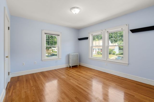 122 Lincoln Rd, Medford, MA 02155