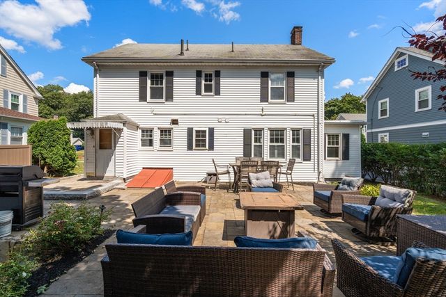 122 Lincoln Rd, Medford, MA 02155