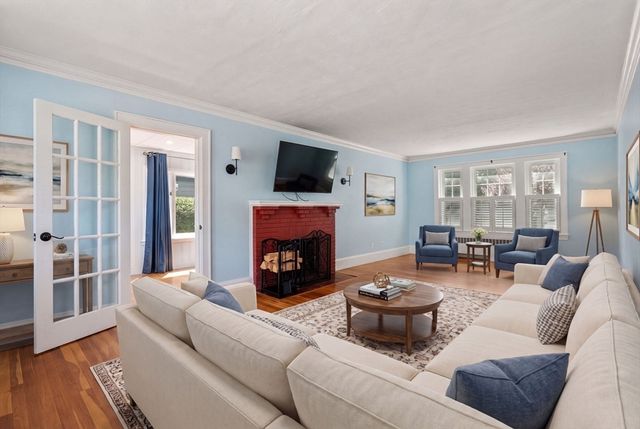 122 Lincoln Rd, Medford, MA 02155