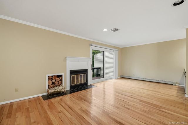 38 Fawn Ridge, Millwood, NY 10546