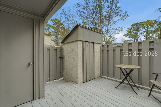 43 Folly Field Rd Apt 47, Hilton Head Island, SC 29928