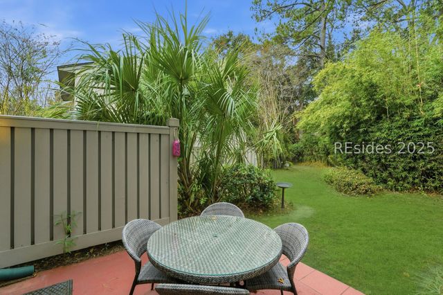 43 Folly Field Rd Apt 47, Hilton Head Island, SC 29928