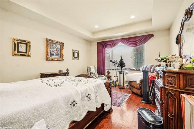 58843 Gallery Court, Washington, MI 48094