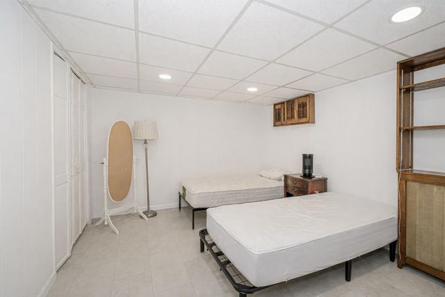 72 10th Street, New York City, NY 10306