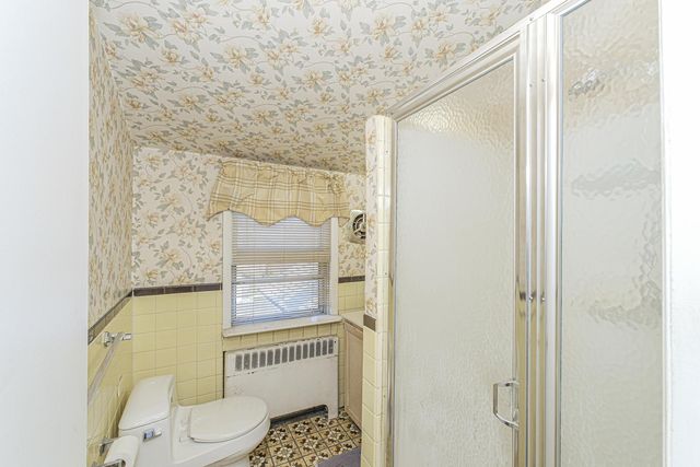 72 10th Street, New York City, NY 10306