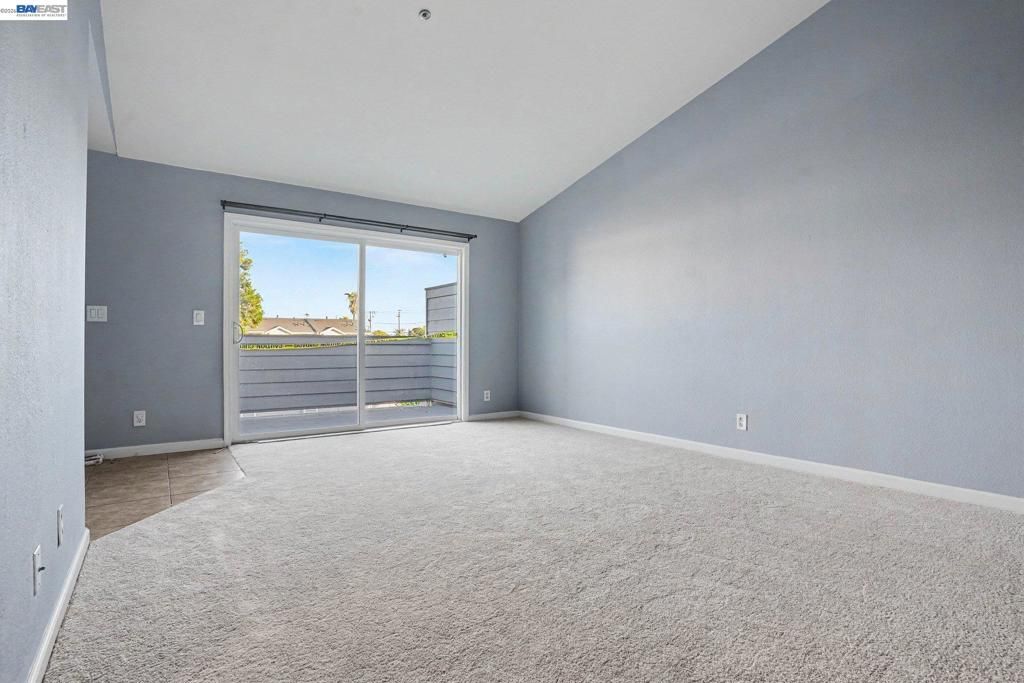 Image 9 of property listing at 148 Anderly Ct 6, Hayward, CA 94541
