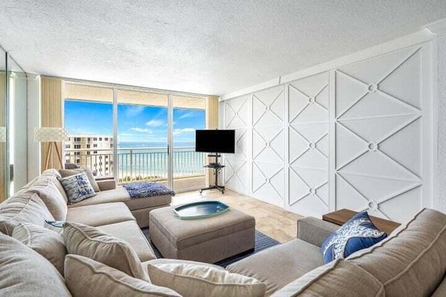 3546 S Ocean Boulevard 923, South Palm Beach, FL 33480