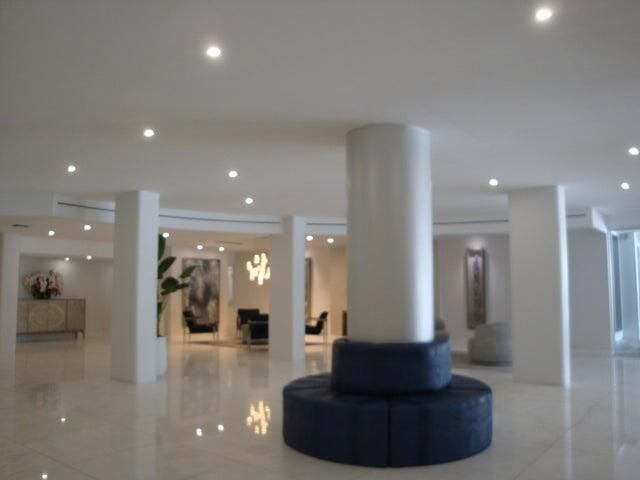 3546 S Ocean Boulevard 923, South Palm Beach, FL 33480