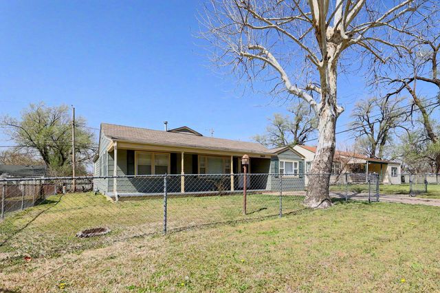 2449 N Derrick, Wichita, KS 67219