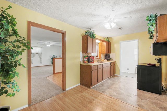 2449 N Derrick, Wichita, KS 67219