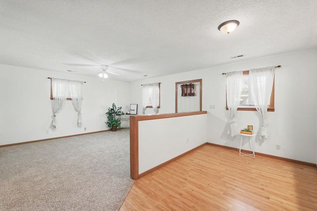 2449 N Derrick, Wichita, KS 67219