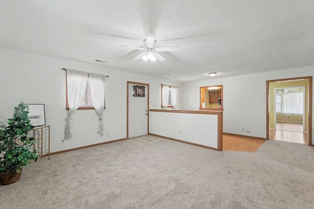 2449 N Derrick, Wichita, KS 67219