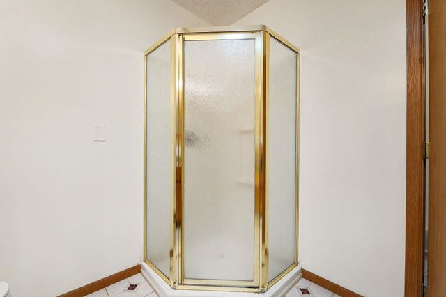 2449 N Derrick, Wichita, KS 67219