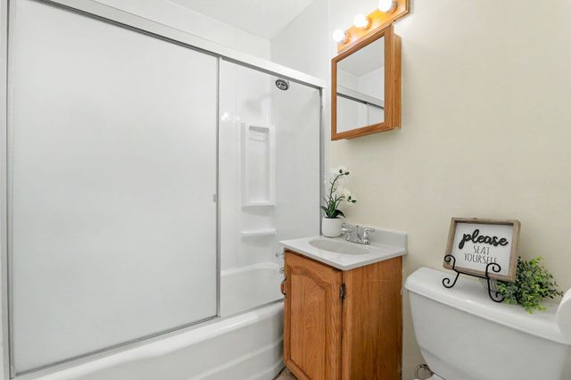 2449 N Derrick, Wichita, KS 67219