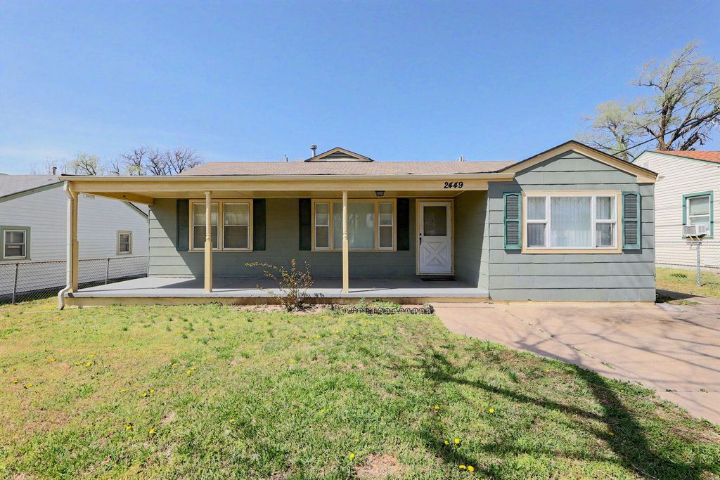 2449 N Derrick, Wichita, KS 67219