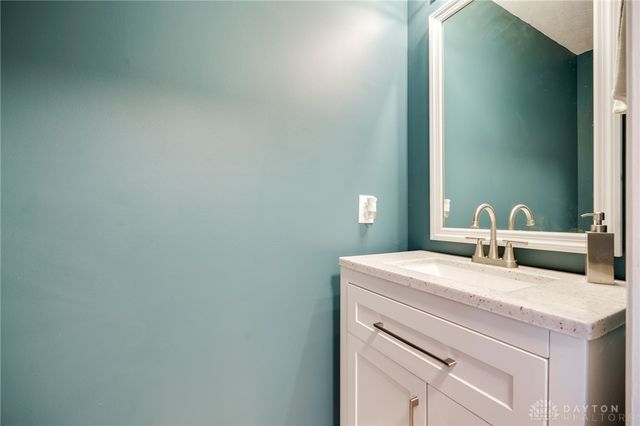 137 Hawkins Court, Germantown, OH 45327