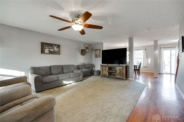 137 Hawkins Court, Germantown, OH 45327