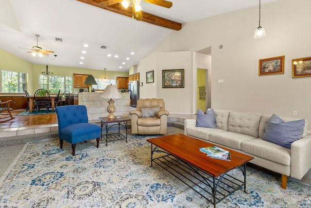 585 Fawnwood, New Braunfels, TX 78132