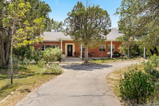 585 Fawnwood, New Braunfels, TX 78132