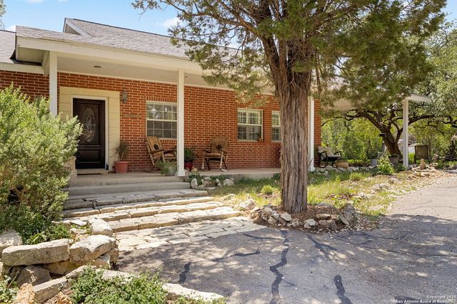 585 Fawnwood, New Braunfels, TX 78132