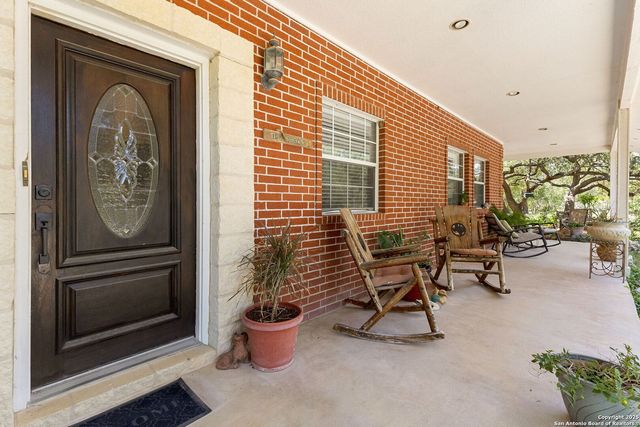 585 Fawnwood, New Braunfels, TX 78132