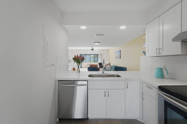 6207 Riverwalk Lane 5, Jupiter, FL 33458