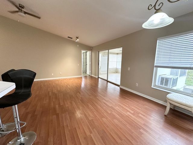 931 HUNTER LANE, Tarpon Springs, FL 34689