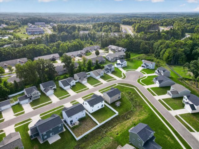 818 Strauss Court, Greenville, MI 48838