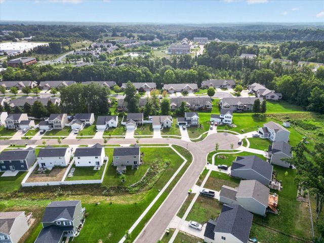 818 Strauss Court, Greenville, MI 48838