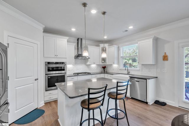 8 Belterra Drive, Simpsonville, SC 29681