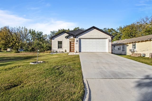809 Truelove Street, Gainesville, TX 76240