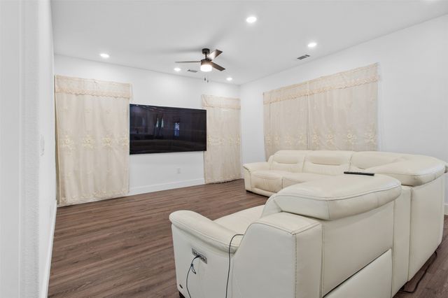 809 Truelove Street, Gainesville, TX 76240