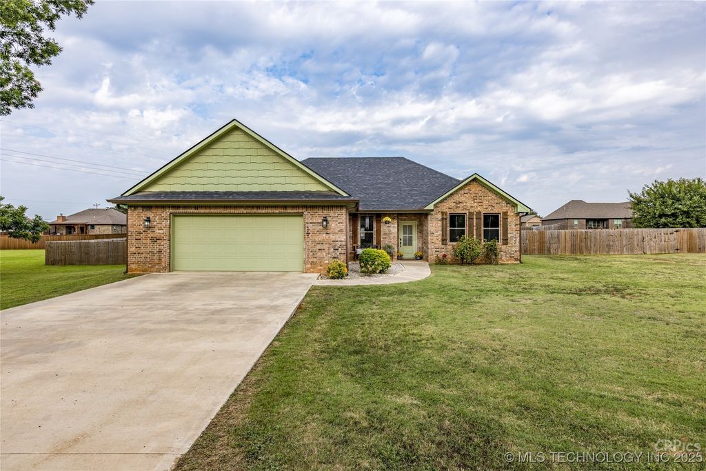 7245 Wilson Road, Durant, OK 74701