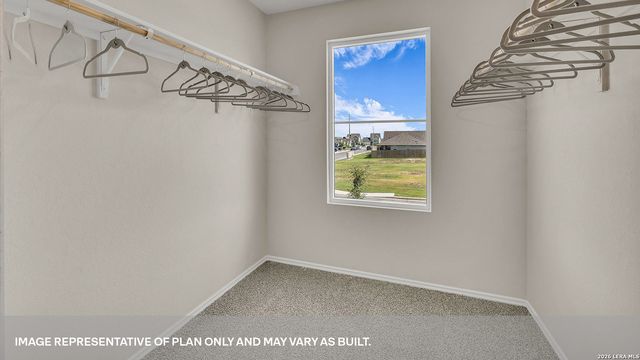 1014 GLADYS RUN, Seguin, TX 78155