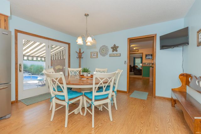 1531 Kings Bridge Road, Evansville, IN 47725