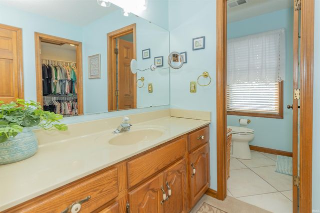 1531 Kings Bridge Road, Evansville, IN 47725