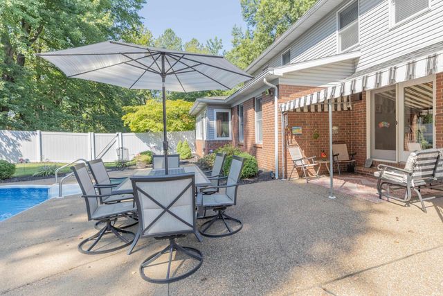 1531 Kings Bridge Road, Evansville, IN 47725